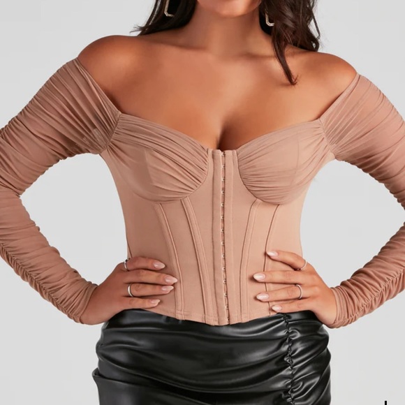 Brand New FORVER21 Sexy Ruched Sleeve Corset Top (M) - Picture 1 of 7